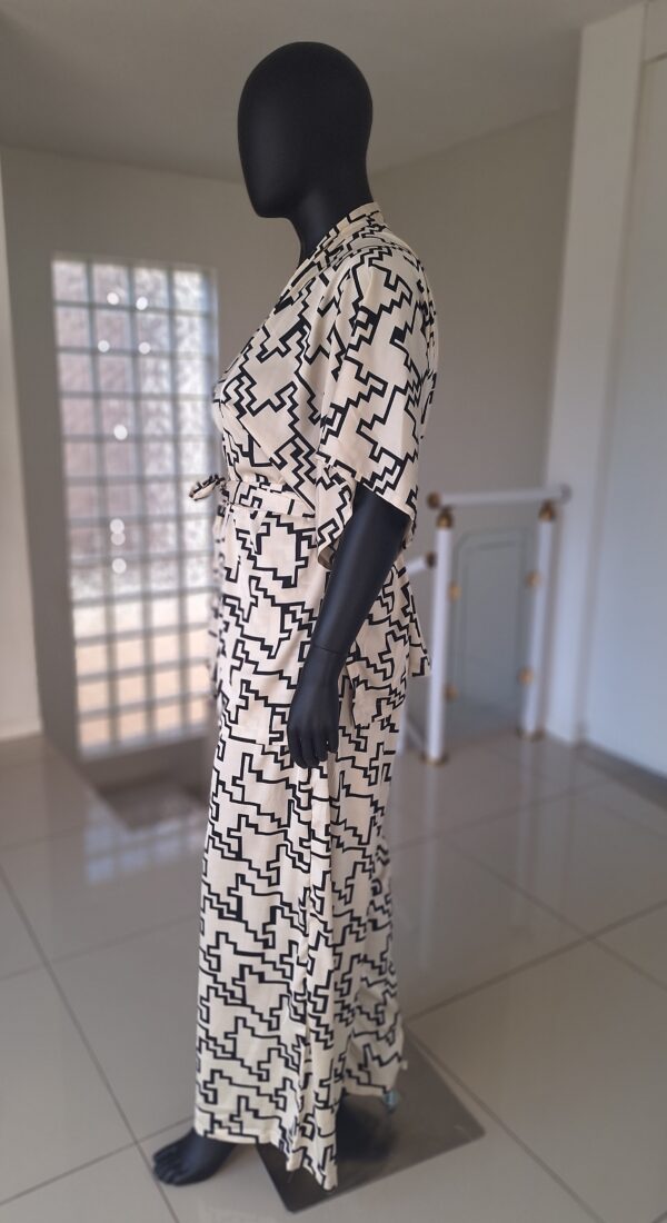 1000473214 Pixel Maze Edition Silk Satin African Print